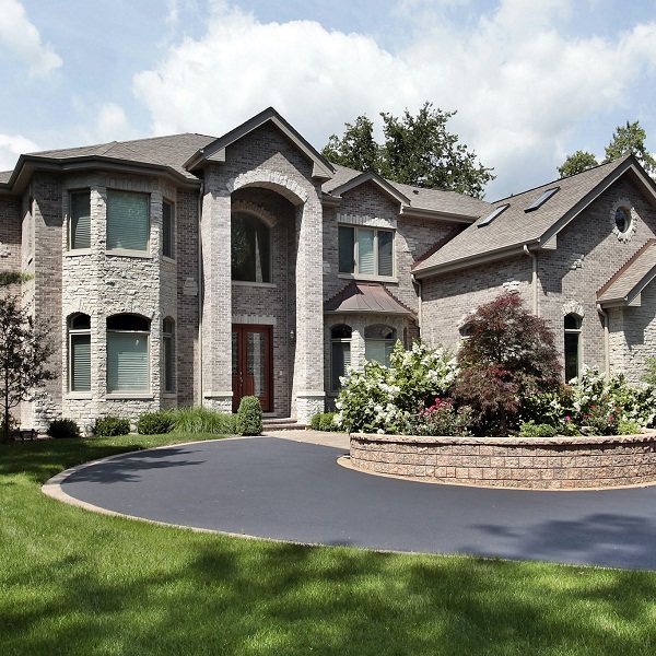 Custom-home-in-barrington